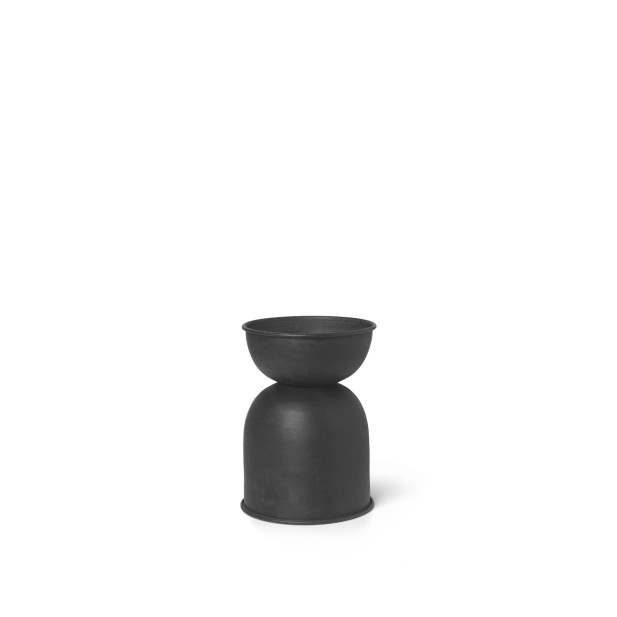 Maceta HOURGLASS Pequeña, Metal Negro - Ferm Living; 100129629