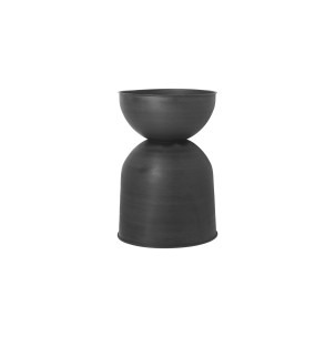 Maceta HOURGLASS Grande, Metal Negro - Ferm Living; 100131629