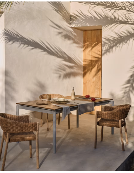 Mesa extensible de exterior Canyelles de polimadera y aluminio gris claro 180(240) x 100 cm - Kave Home