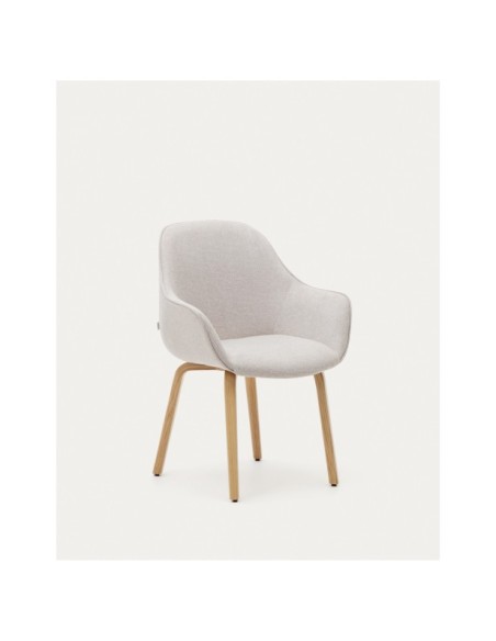Silla Aleli de chenilla beige y patas de madera maciza de fresno con acabado natural - Kave Home