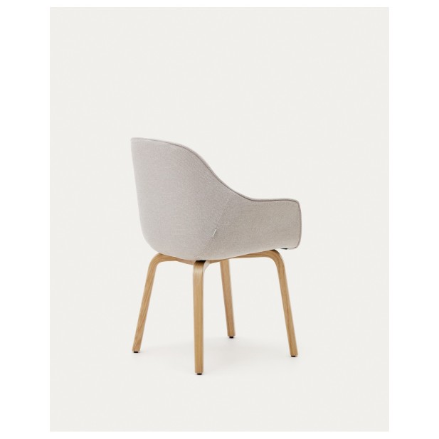 Silla Aleli de chenilla beige y patas...