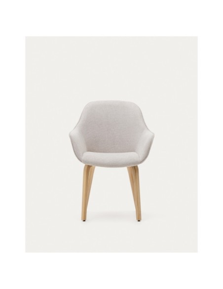 Silla Aleli de chenilla beige y patas de madera maciza de fresno con acabado natural - Kave Home