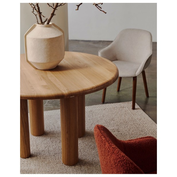 Silla Aleli de chenilla beige y patas...