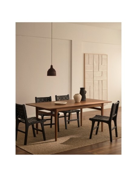 Silla Calixta de piel y madera maciza de caoba con acabado negro - Kave Home