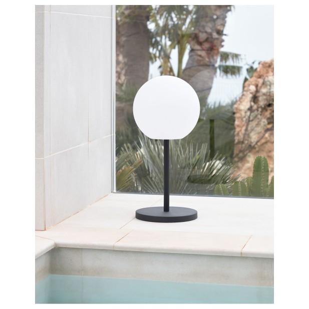 Lámpara de mesa de exterior Dinesh de...