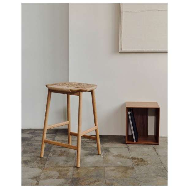 Taburete Enit de cuerda papel beige y...