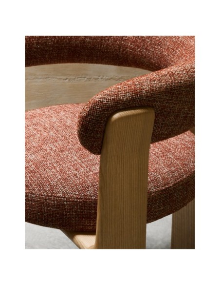 Silla Granite de 3 patas chenilla terracota y madera maciza fresno acabado natural FSC 100% - Kave Home