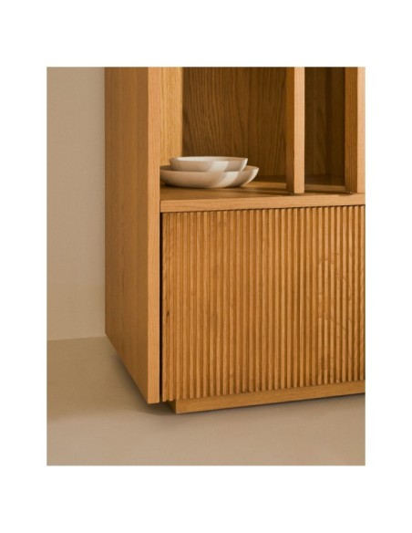 Vitrina Helvine 4 puertas y 2 cajones chapa de roble y cristal templado 100x174cm FSC 100% - Kave Home