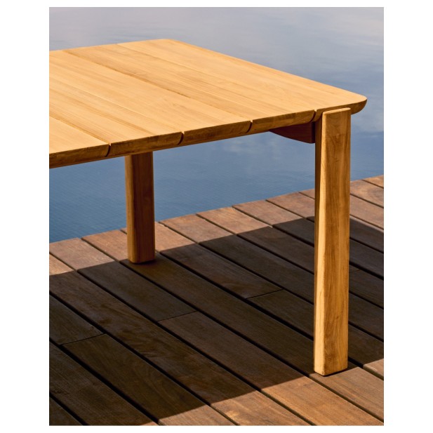 Mesa Icaro de madera maciza de teca...