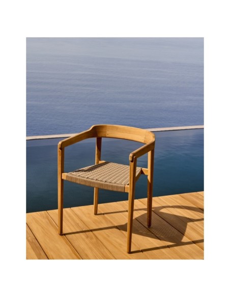 Silla apilable Icaro de madera maciza de teca con acabado natural y cuerda beige FSC 100% - Kave Home