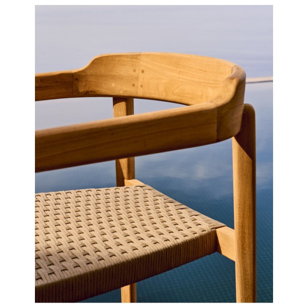 Silla apilable Icaro de madera maciza...