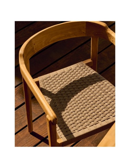 Silla apilable Icaro de madera maciza de teca con acabado natural y cuerda beige FSC 100% - Kave Home