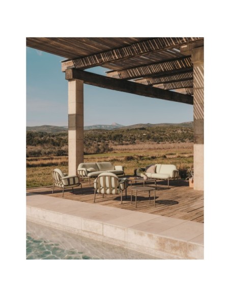 Mesa auxiliar de exterior Joncols de aluminio con acabado pintado verde Ø 60 cm - Kave Home