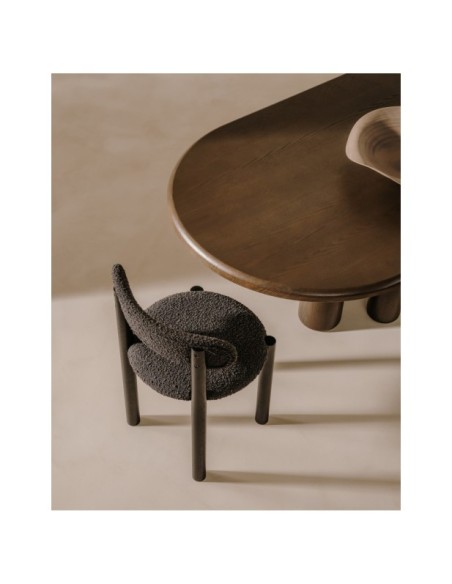 Mesa ovalada Mailen en chapa de fresno con acabado oscuro Ø 220 x 105 cm - Kave Home