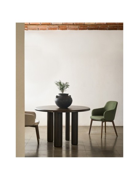 Mesa redonda Mailen en chapa de fresno con acabado oscuro Ø 120 cm - Kave Home