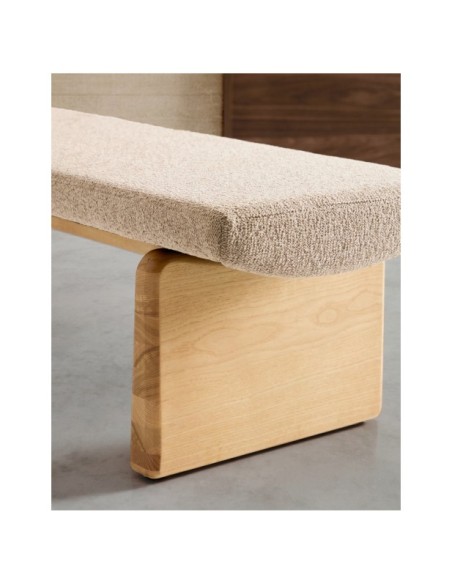 Banco Topaz de chenilla beige y madera maciza de fresno con acabado natural 150cm FSC 100% - Kave Home