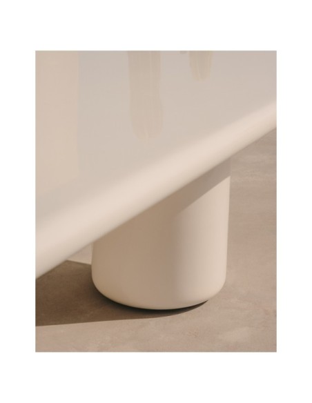 Mesa Canaret de cemento con acabado blanco brillante 239 x 102 cm - Kave Home