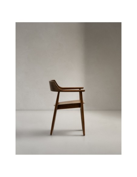 Silla Fondes de madera maciza de roble con acabado nogal FSC Mix Credit - Kave Home