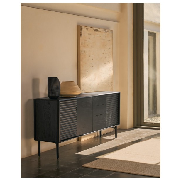 Aparador Lenon 3 puertas y 3 cajones...