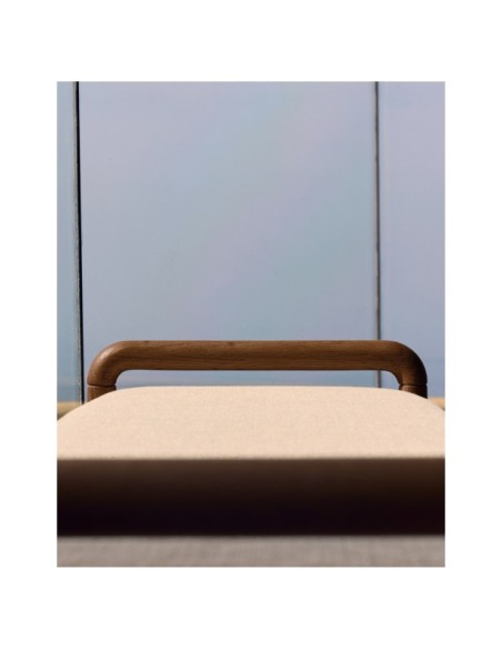 Banco desenfundable Macaret de madera maciza de roble acabado nogal 120 cm FSC Mix Credit - Kave Home