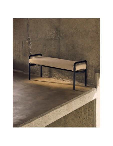 Banco desenfundable Macaret de madera maciza de roble acabado negro 120 cm FSC Mix Credit - Kave Home