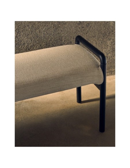 Banco desenfundable Macaret de madera maciza de roble acabado negro 120 cm FSC Mix Credit - Kave Home