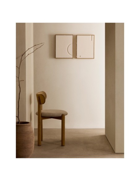 Silla Nebai chenilla beige estructura madera maciza roble acabado natural FSC MIX Credit - Kave Home