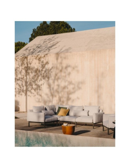 Sofá modular rinconero exterior Sorells 5 plazas tapizado beige aluminio verde 276x191,5cm - Kave Home