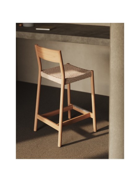 Taburete Yalia respaldo madera maciza roble acabado natural y asiento cuerda 65cm FSC 100% - Kave Home
