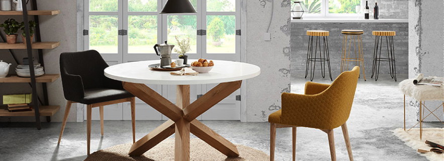 Una mesa de comedor de madera, tu mejor aliada.